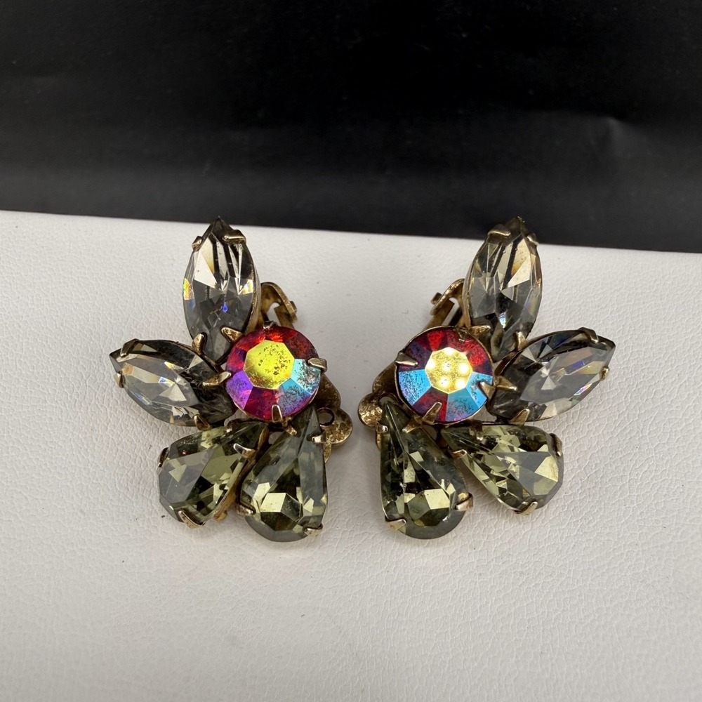 Vintage Coro Clip On Earrings Gold Tone Rhinestone Flower Signed‎ Cluster